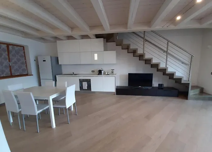 Bmp Apartment Deluxe 1 Jacuzzi Riscaldata Privata Vista Lago Di Garda