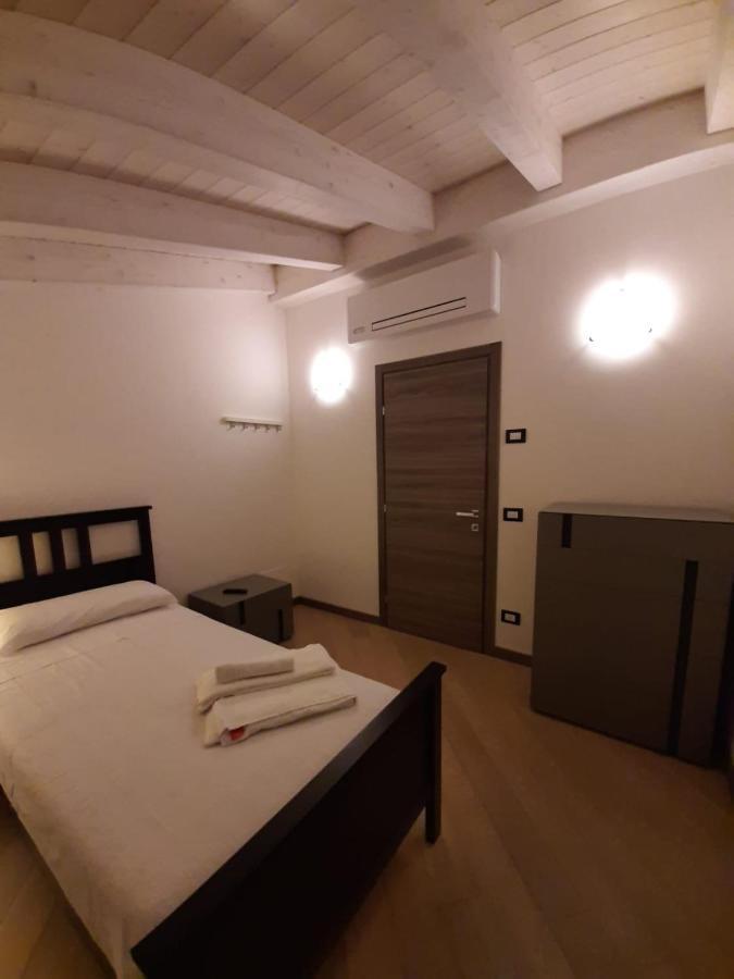 Apartment Deluxe Con Idromassaggio: Panorama Sul Di Garda *