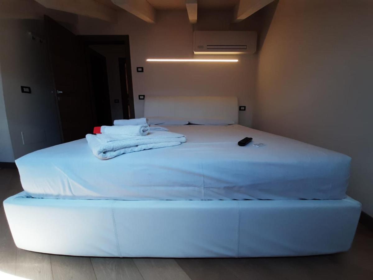 Bmp Deluxe 1 Jacuzzi Riscaldata Privata Vista Di Garda Apartamento *