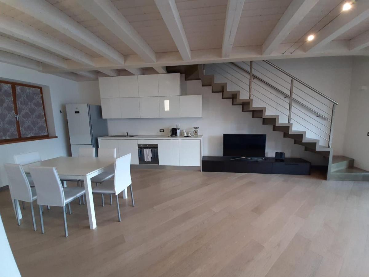 Apartamento Bmp Deluxe 1 Jacuzzi Riscaldata Privata Vista Di Garda